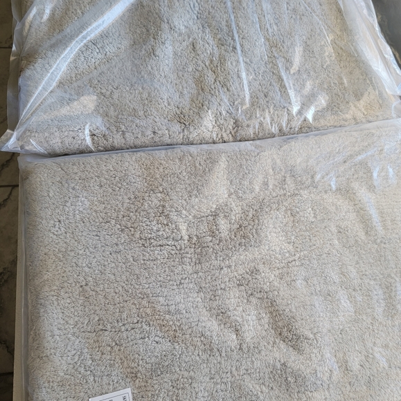 Crate&Barrel Rylan Gray Rug - Picture 2 of 3